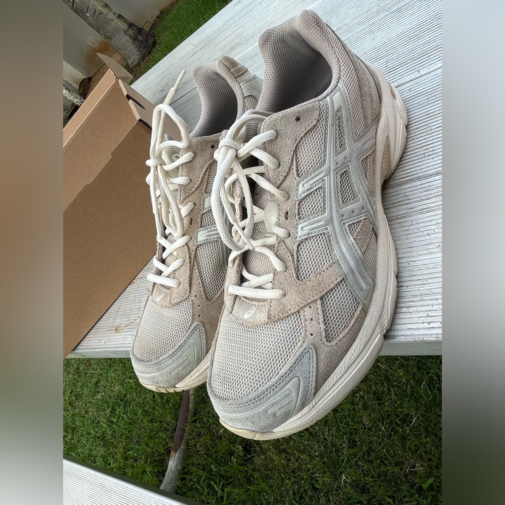 Asics gel 1130 vanilla sage size 11 mens